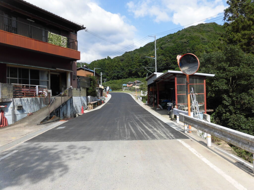 東神野川線舗装